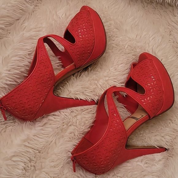 Elle Women's Platform Heels - Picture 5 of 16